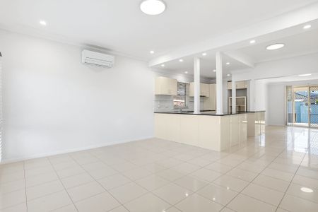 RENOVATED 3 BEDROOM HOME! - Photo 4