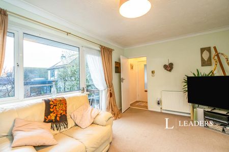 1 bedroom flat to rent - Photo 4