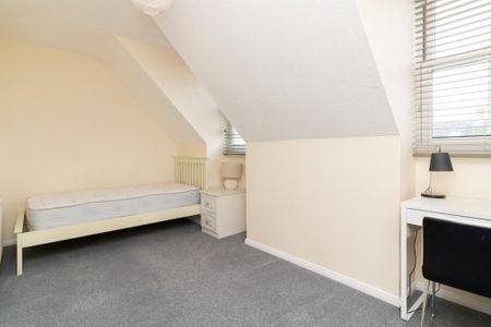 5 bedroom terraced house to rent - Photo 2