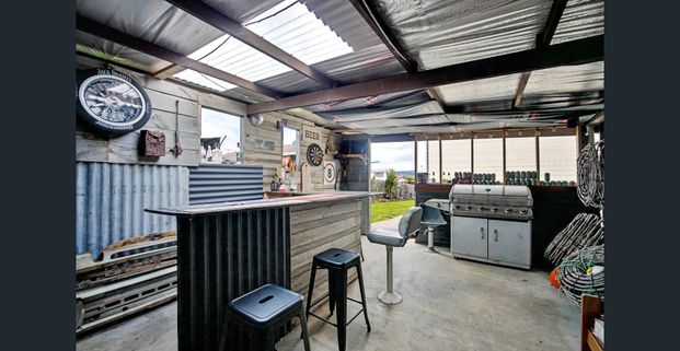 Modern family home in Newhnam - Photo 1