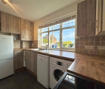 2 bedroom end of terrace house to rent - Photo 6