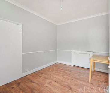 4 bedroom terraced house to rent - Photo 6