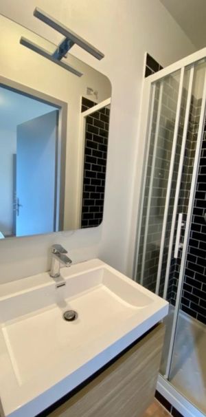 T2 meublé à Villeneuve-sur-Lot proche des commodités - Photo 1