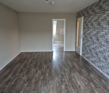 Gepflegte 2-Zimmer-Dachgeschoss-Wohnung zu vermieten - Photo 1