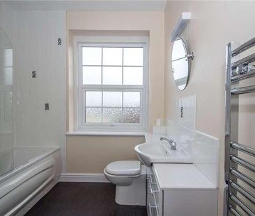 Market Street, Crediton, Devon, EX17 - Photo 5