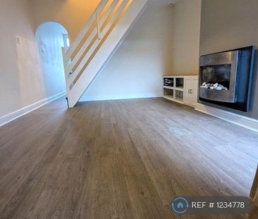 2 bedroom terraced house to rent - Photo 1