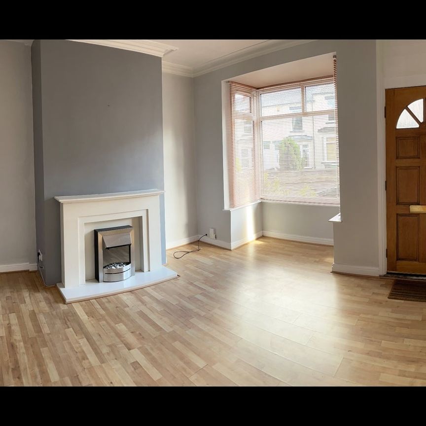 2 Bed Terraced House, Springfield Mount, LS18 - Photo 1