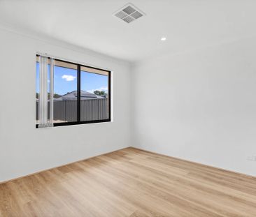 Huge Brand New Home with 5 Bedrooms and Multiple Living Areas - Photo 2