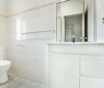 6/143 Kembla Street, Wollongong NSW 2500 - Apartment For Rent | Domain - Photo 5
