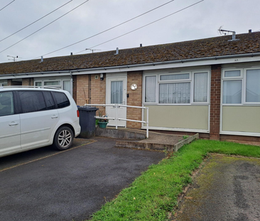 Ferrers Avenue, Tutbury, Burton-on-Trent, Staffordshire, DE13 9JR - Photo 1