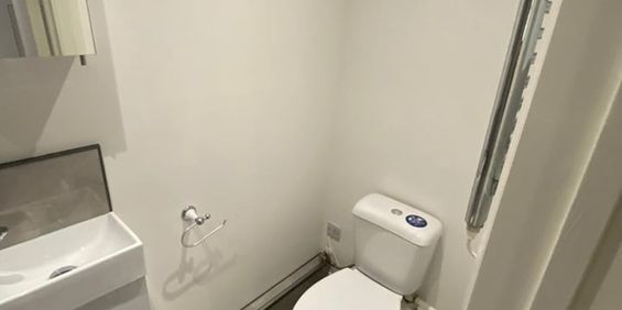 Studio Flat, Willesden Green, NW2 - Photo 3