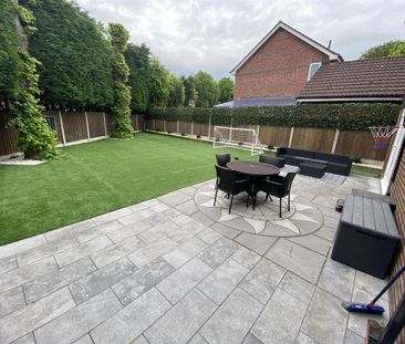 4 bedroom detached house to rent - Photo 1