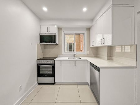 3315 Av. Maréchal #16 - Photo 5