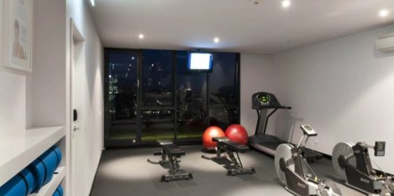 Contemporary living In The Heart Of South Yarra! - Photo 3