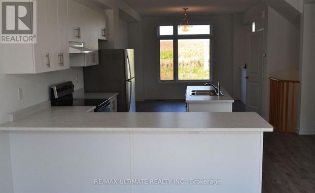 For Lease - 795 Heathrow Path Road, Oshawa, Ontario - Photo 1