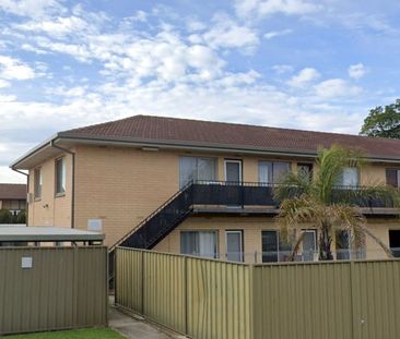Convenient Airport Living – Spacious 2-Bedroom Upstairs Unit - Photo 6