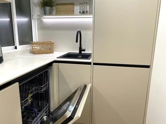 Calle de Fuencarral, Madrid, Community of Madrid 28004 - Photo 1