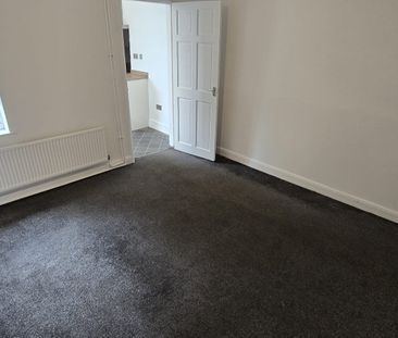 Victoria Street - Photo 2