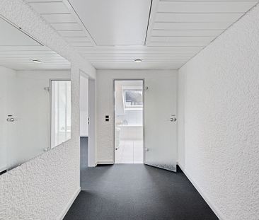 Individuelles Wohn-Highlight am Stadtwald! Ca. 100 m² Dachgeschoss-... - Photo 5