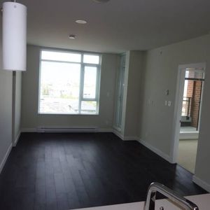 Large 1 BR + Flex @Heart of Mount Pleasant - Main St - Photo 2