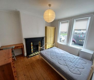 Coronation Avenue, Oldfield Park, Bath, BA2 - Photo 3