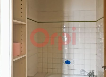Appartement à louer 2 pièces • 53,16 m2 Lyon 8 - Photo 2