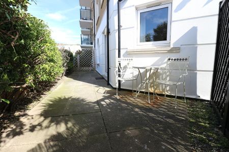 Sovereign Court, Brighton Marina Village - Photo 3