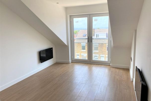14 Fitzalan Road - Photo 1