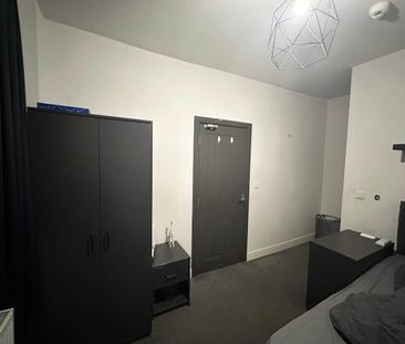 Station Terrace (Room 4), Bramley, Leeds - Photo 3