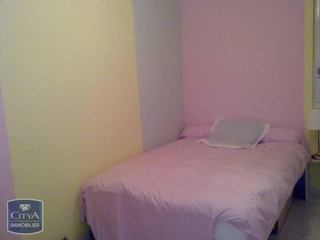 Location Appartement 3 pièces 70m² LES PENNES MIRABEAU 13170 - Photo 3