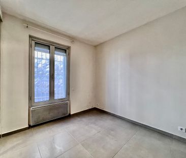 Appartement 2 pièces 36m2 MARSEILLE 4EME 593 euros - Photo 2