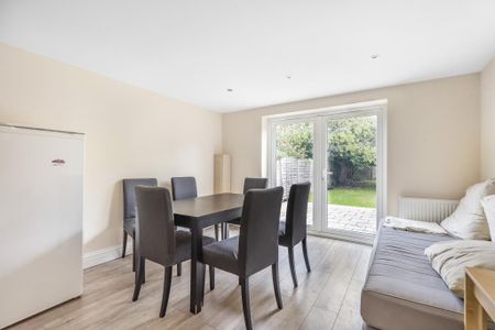 5 bedroom terraced house to rent - Photo 2