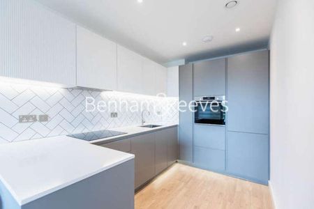 Accolade Avenue, Southall, UB1 - Photo 2