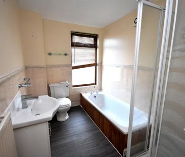 2 bedroom detached house to rent - Photo 3