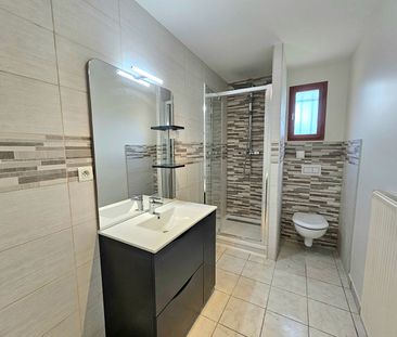 Location Maison 6 pièces 120m² LA ROCHE BLANCHE 63670 - Photo 4