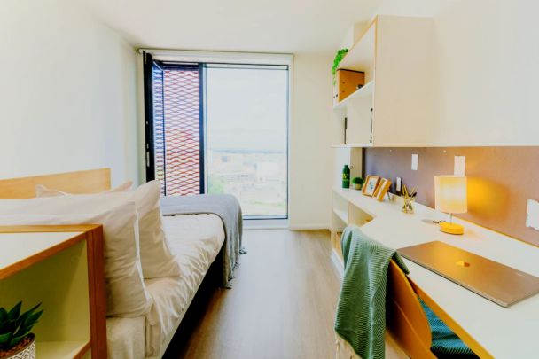 Gold En Suite (High Floors) - Photo 1