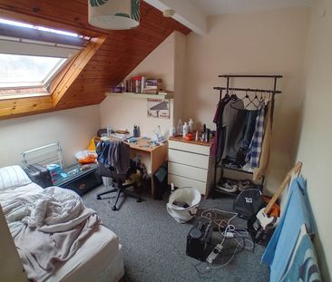 6 Bed - 21 Manor Terrace, Headingley, Leeds - LS6 1BU - Student - Photo 6