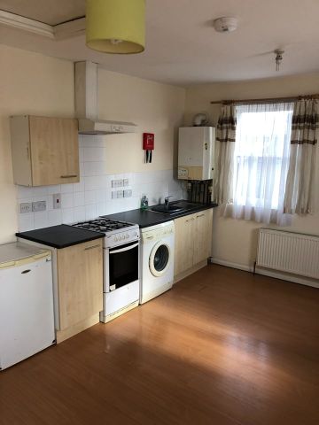 1 Bed Flat, Wellington Street, LU1 - Photo 4