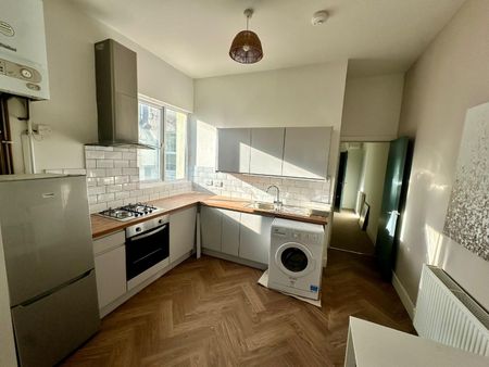 Woodland Terrace, Flat 3, Plymouth - Photo 3