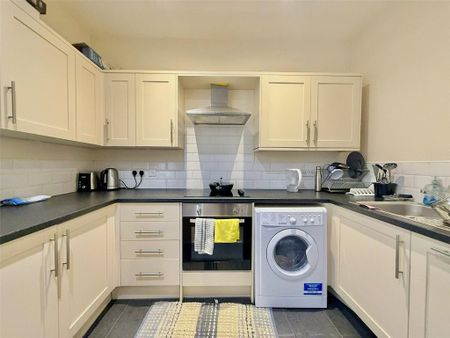 1 bedroom apartment to rent - Photo 2