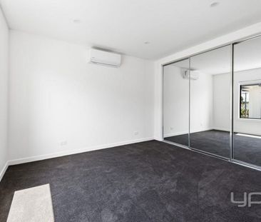 Clean, Convenient Townhouse! - Photo 1