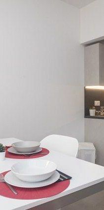 Moderno bilocale a pochi minuti dal Duomo di Milan - Photo 1