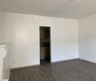 Location appartement 1 pièce, 33.00m², Fontenay-le-Comte - Photo 1