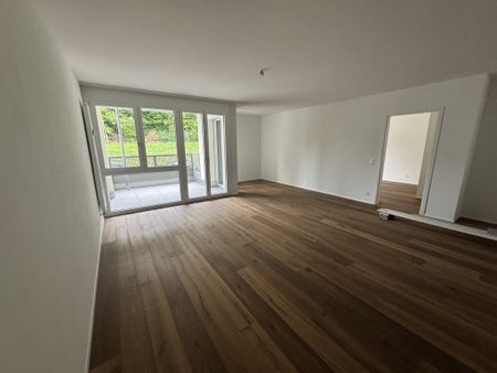 "Einzigartige 3.5-Zimmerwohnung mit Balkon" - Photo 2