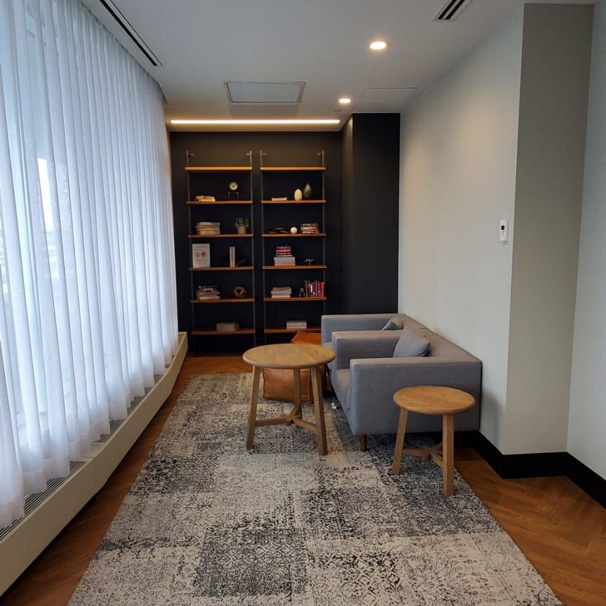 For Lease - 2520 Eglinton Avenue Unit# 301, Mississauga, Ontario - Photo 1
