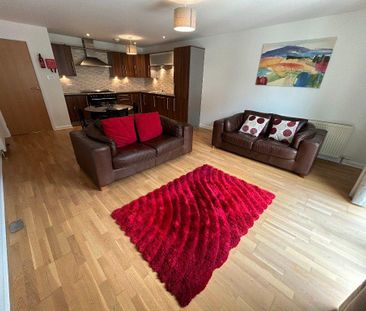 2 bedroom flat to rent - Photo 2