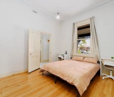 Room 1 (Private) - Photo 6