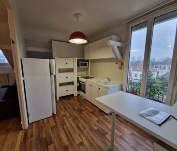 Location Appartement 2 pièces 49m² FONTENAY SOUS BOIS 94120 - Photo 4