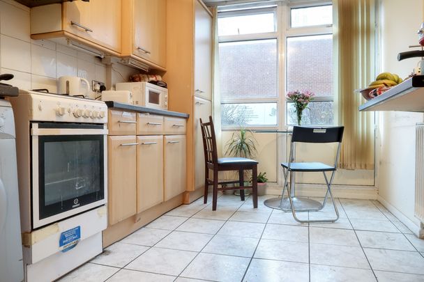 RM1 Carron Close | Poplar | London | E14 6NN - Photo 1