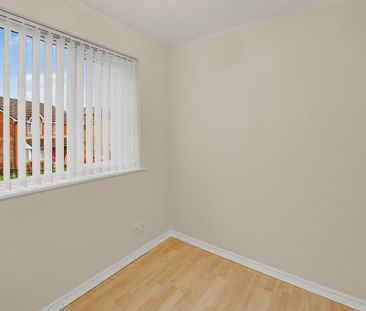 3 bedroom detached house to rent - Photo 4